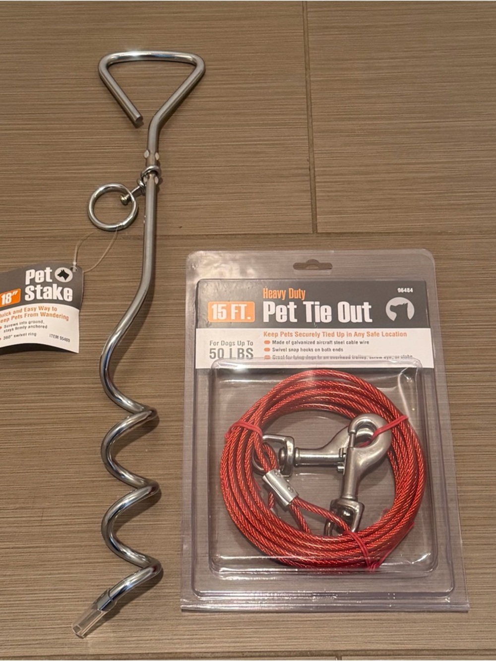 NEW!!  Heavy Duty Red Pet Tie Out Cable with Metal Stake